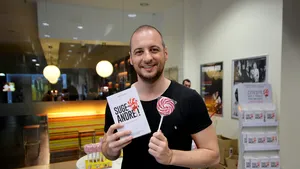 FOTO Carte, film, tinereţe, altfel: 