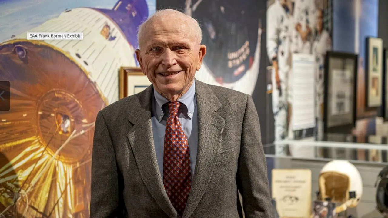 Frank Borman, comandantul primului zbor cu echipaj uman care a înconjurat Luna, a murit 
