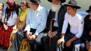 Ziua Internaţională a Vârstnicului: 200.000 de lei pentru o masă la restaurant, oferită unui număr de 2.000 de pensionari