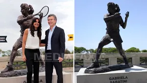 O statuie a Gabrielei Sabatini, vandalizată la Buenos Aires. Hoţii au furat racheta de tenis
