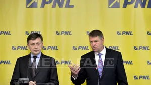 Antonescu: E clar că PSD face pe dracu-n patru să nu ajungă Iohannis în Guvern. PNL nu renunţă