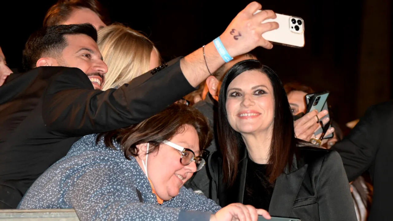 Laura Pausini renunță la rețelele sociale: Îmi dau o dependență bolnăvicioasă și sunt pline de ură