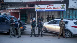Agent de poliţie israelian, rănit în Cisiordania / Atacatorul a fost împuşcat mortal