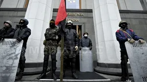 Reprezentanţi politici din estul Ucrainei contestă legitimitatea Parlamentului de la Kiev