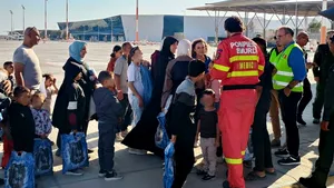 O aeronavă C-130 Hercule a evacuat 10 palestinieni din Gaza, grav afectați de lipsa tratamentului