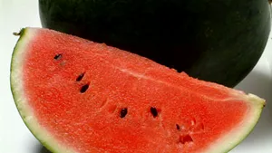 Pepenele roşu poate scădea tensiunea arterială şi preveni accidentele cardiace