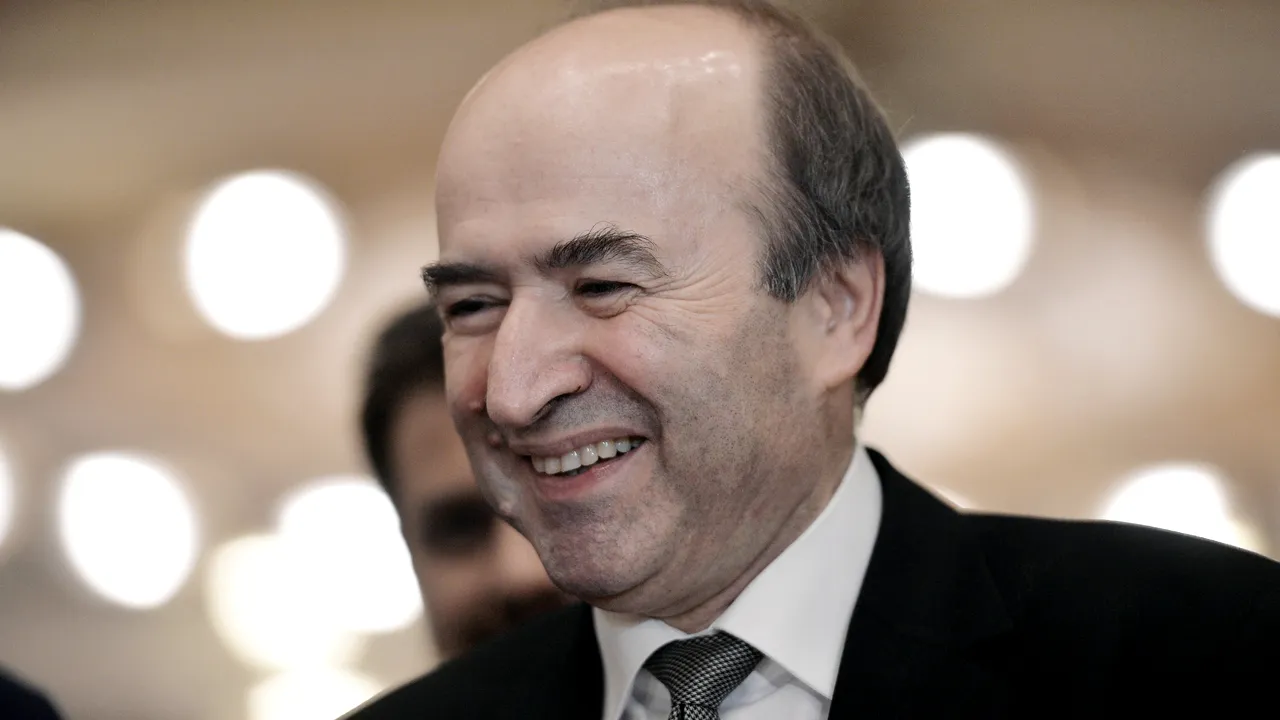 Tudorel Toader, ministrul Justiţiei: Eu nu primesc ordine de la nimeni. Mi s-au dat depline garanţii de independenţă