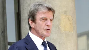 Kouchner salută alegerea lui Obama, 