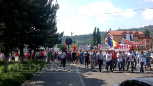 Petroşani: Peste o mie de persoane, la un miting pentru salvarea mineritului în judeţul Hunedoara