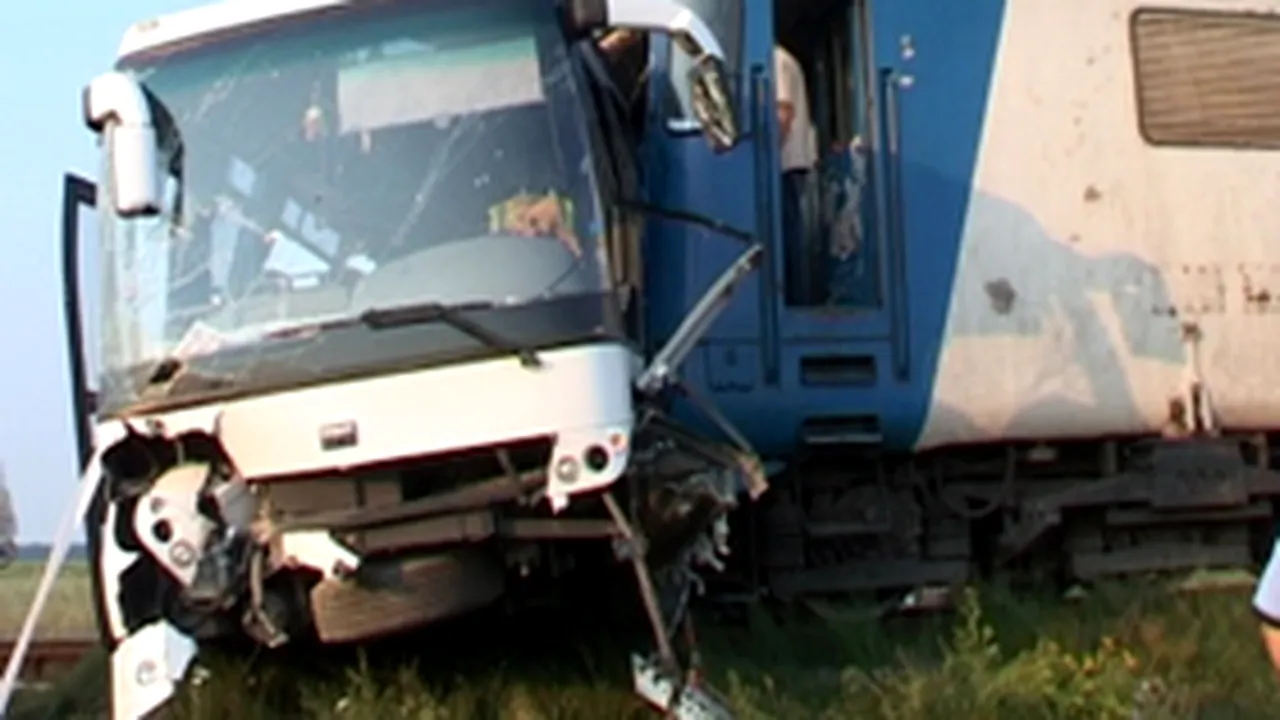 Ultimul bilanţ al accidentului nuntaşilor din Dâmboviţa: nouă morţi şi 24 de răniţi