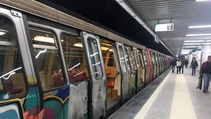 Metrorex scoate la licitație opt rame de metrou Astra