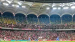 Incidente la meciul Dinamo-Farul. O torță a ajuns în tribuna dinamoviștilor și a lovit două persoane