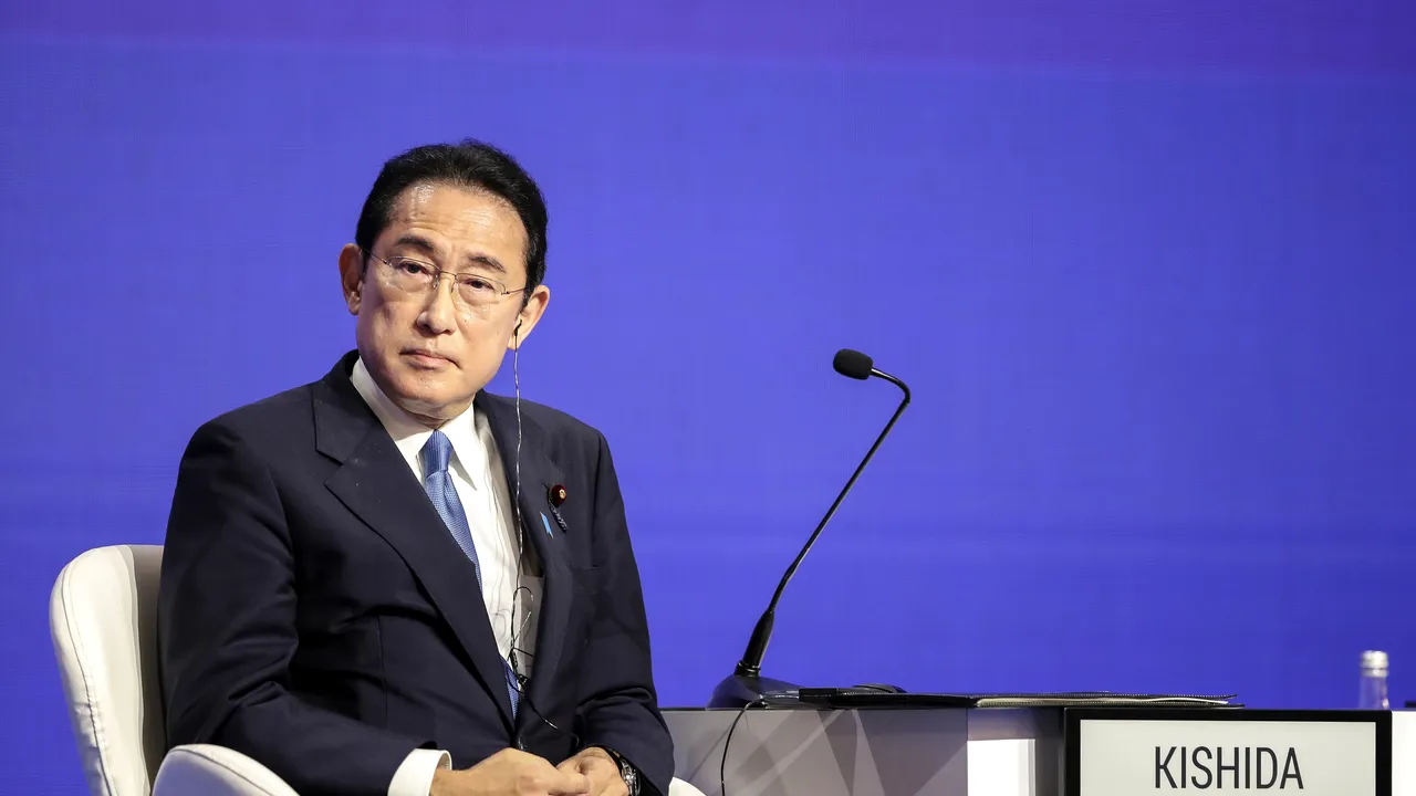 Marea Britanie şi Japonia semnează un acord în domeniul apărării, pe fondul tensiunilor cu China