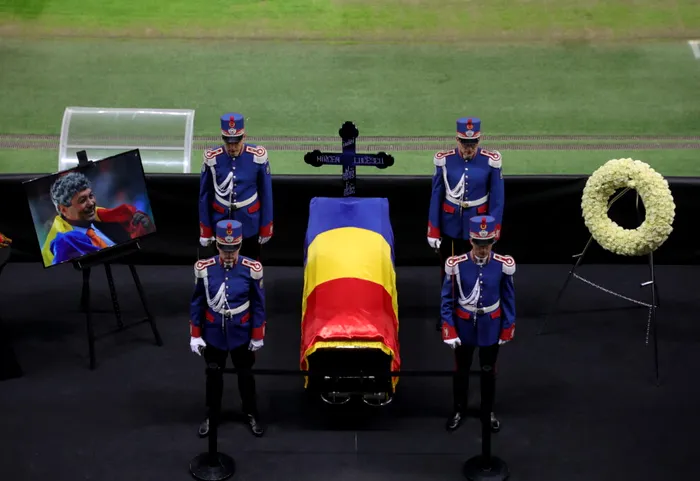 SOCIAL Mircea Lucescu este înmormântat astăzi cu onoruri militare. Ceremonie la Bellu pentru legendarul antrenor