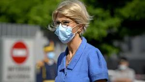 Raluca Turcan: PSD a ajuns să îşi scoată liderul din puşcărie ca să atace Guvernul şi preşedintele