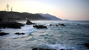 Japonia va trimite o navă militară în misiuni de patrulare în Marea Chinei de Sud -surse