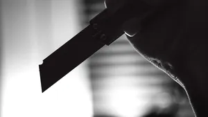 Un tânăr din Botoşani a fost înjunghiat de tatăl lui după un conflict spontan