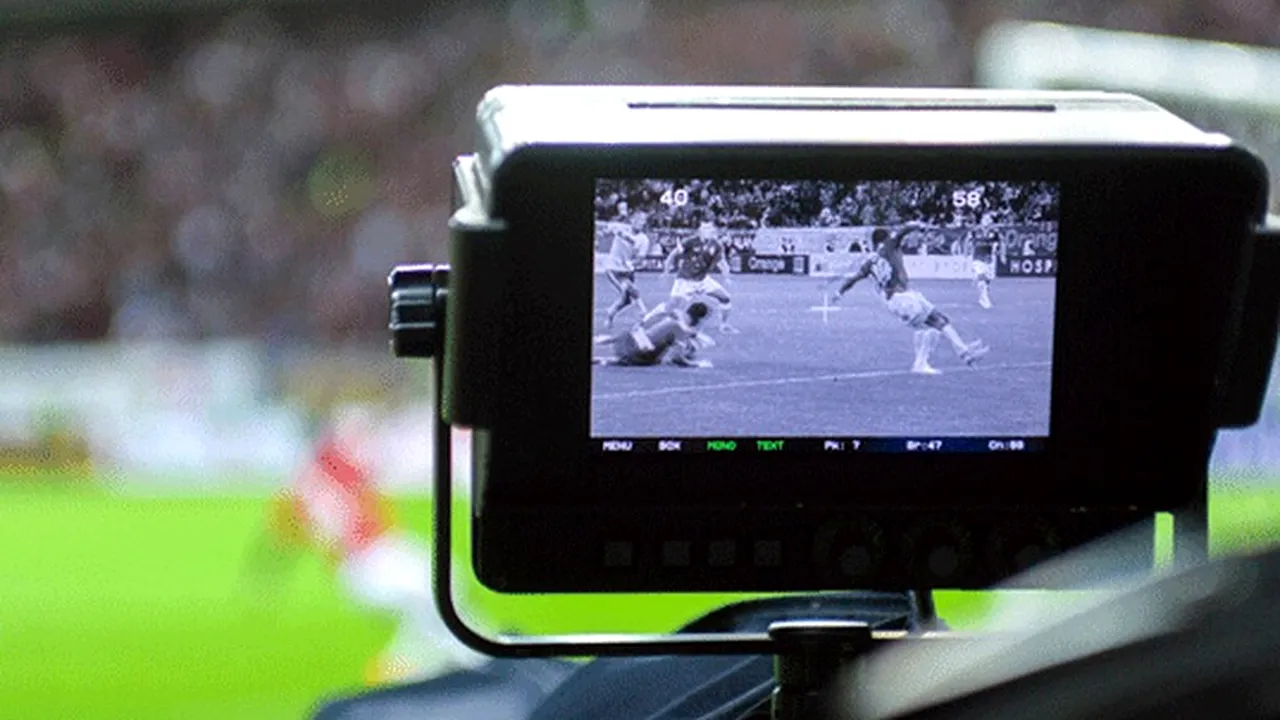 Trei meciuri din Superliga de fotbal se vor disputa sâmbătă