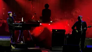 Formaţia AIR concertează la Sala Polivalentă