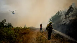 Nou val de căldură în vestul Europei: Spania și Portugalia, cuprinse de incendii de vegetație