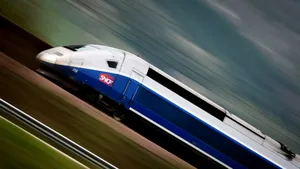 Boc vrea o linie TGV Paris-Budapesta-Constanţa