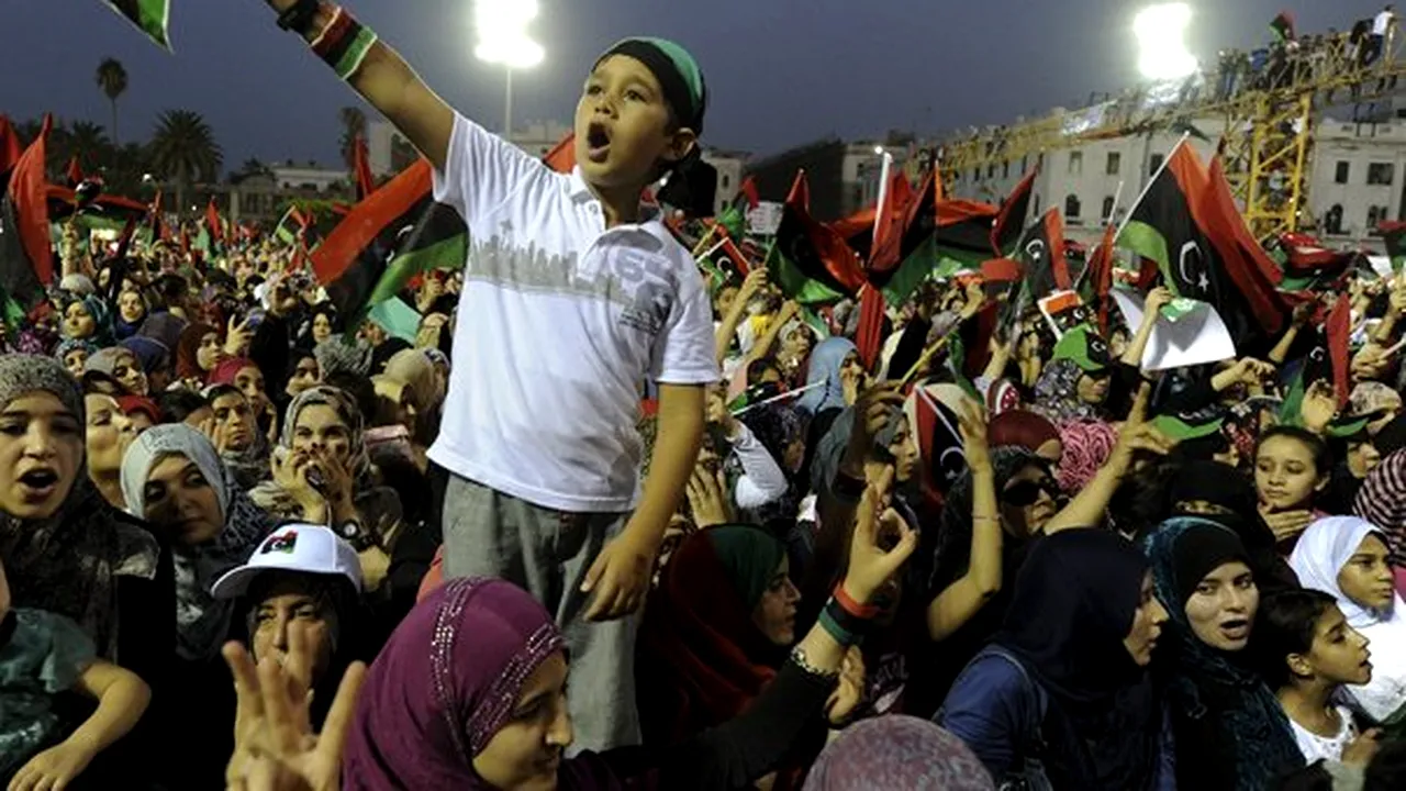 Libia marchează în incertitudine trei ani de la revoluţia care l-a înlăturat pe Kadhafi