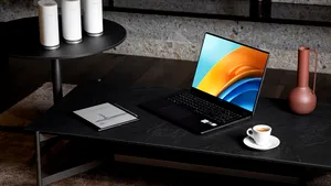 Cauţi un router nou? HUAWEI WiFi Mesh 3 este combinaţia perfectă de design, viteză, stabilitate şi simplitate 