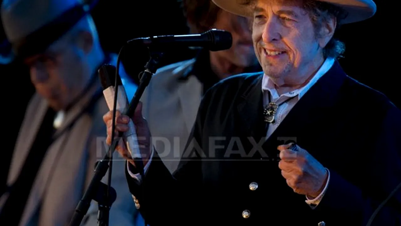 Bob Dylan a postat primul lui mesaj pe Facebook, în care a prezis victoria lui Barack Obama