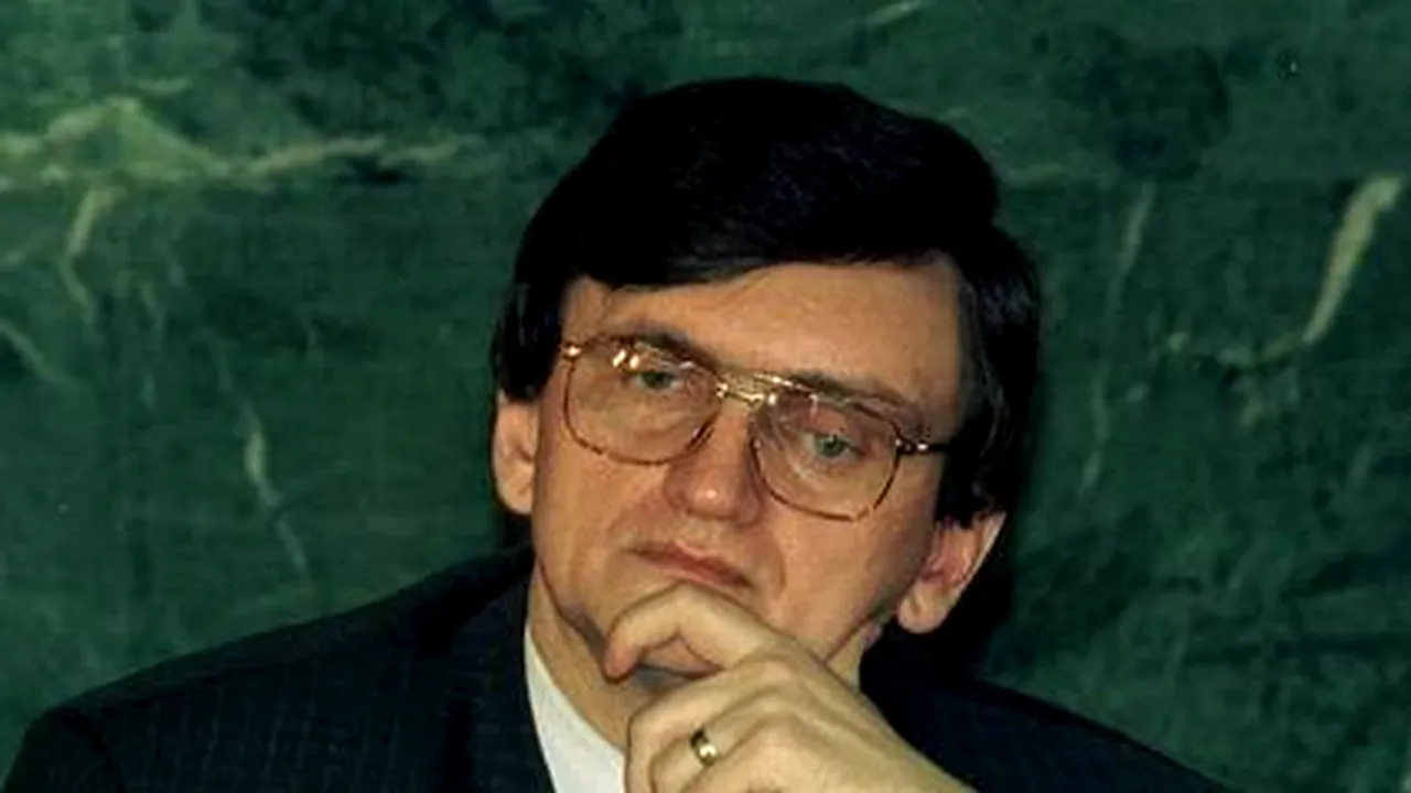 Luni, 17 februarie 1997 / 17:48:00 - Guvernul Ciorbea anunţă măsurile de reformă şi de protecţie socială