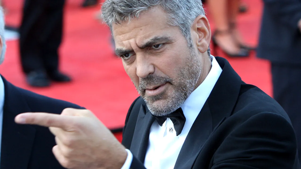 George Clooney şi-a rupt mâna