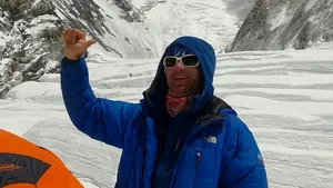 REPORTAJ: Alpinistul Justin Ionescu, întors din Himalaya după cutremur - Am avut şansa să fiu protejat - FOTO
