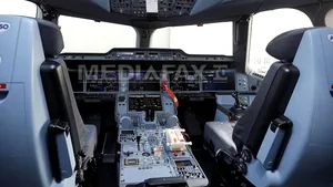 Preşedintele Iohannis a promulgat legea care reintroduce pensiile de serviciu ale aviatorilor