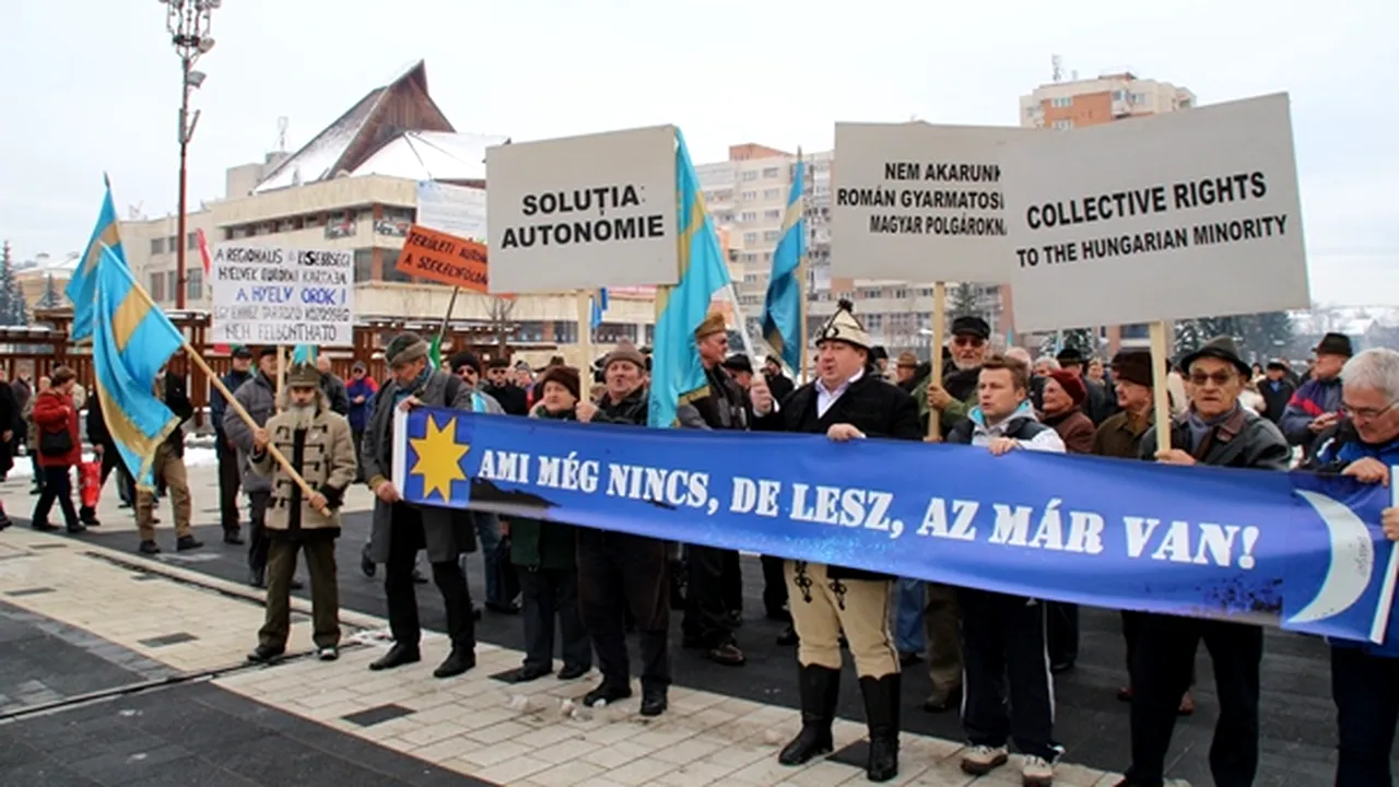 MITING organizat la Miercurea Ciuc pentru autonomia Ţinutului Secuiesc: 