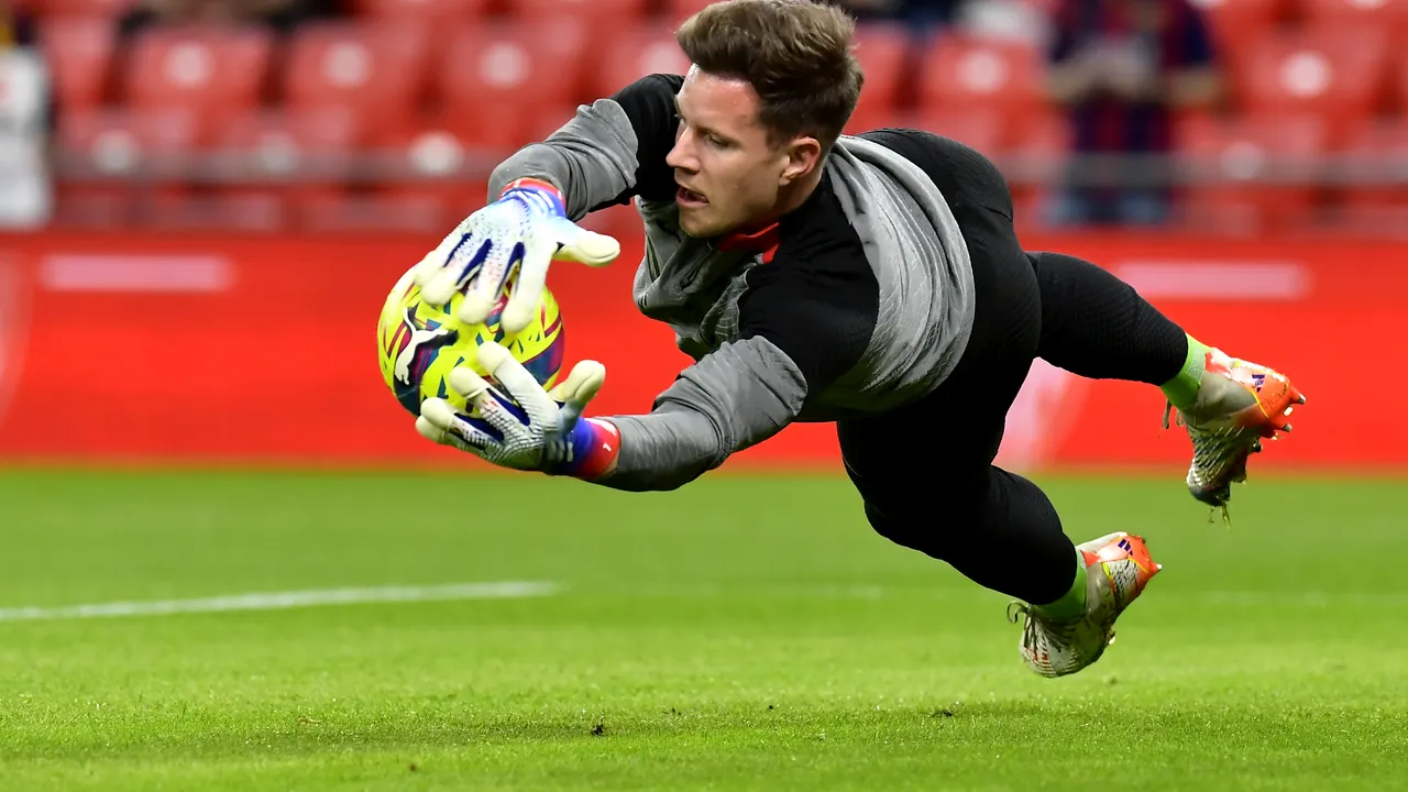 Ter Stegen, portarul Barcelonei, va suferi o intervenţie chirurgicală şi va lipsi tot sezonul