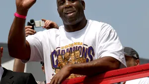 Magic Johnson şi Stevie Wonder, printre participanţii la ceremonia în memoria lui Michael Jackson