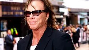 Mickey Rourke ar putea interpreta rolul unui jucător de rugby homosexual