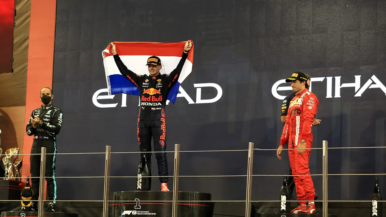 Oficial! Mercedes renunţă la recurs. Verstappen primeşte joi seara, la Paris, trofeul de campion în Formula 1