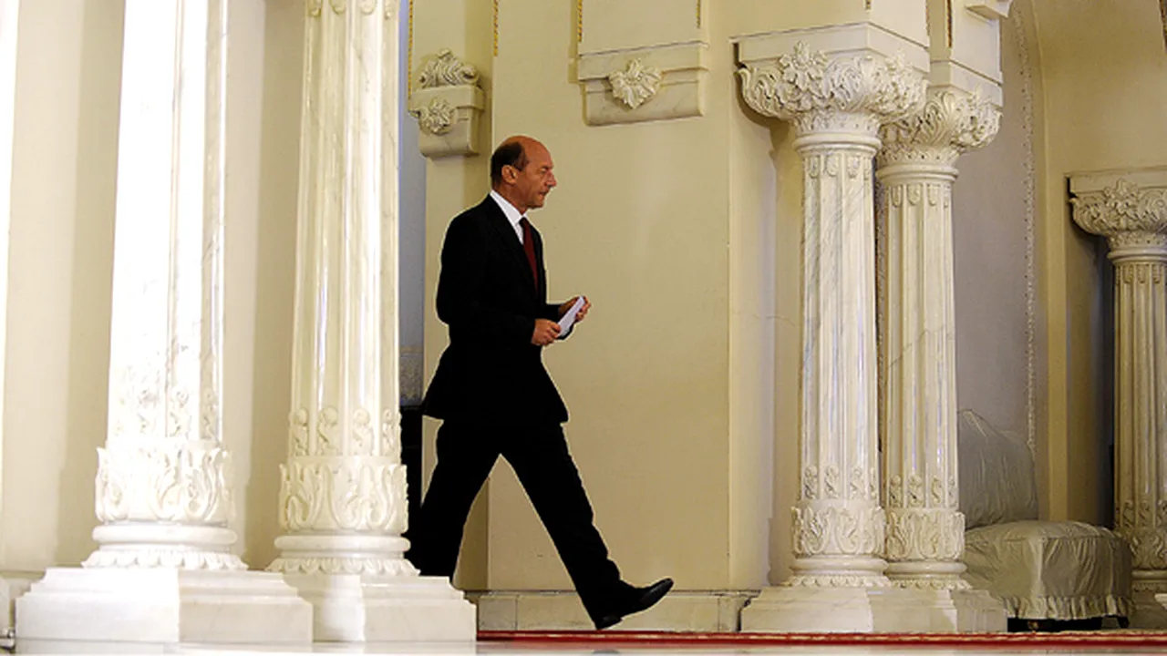Lăzăroiu: Băsescu nu participă la dezbaterea de la TVR, Sassu să demisioneze