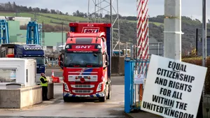 Brexit-ul cauzează probleme comerciale în relaţia cu Uniunea Europeană. Costurile crescute şi întârzierile la frontieră pun noi bariere firmelor britanice