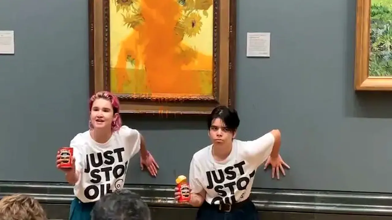 VIDEO Protestatari de mediu au aruncat cu supă pe un tablou al lui Van Gogh