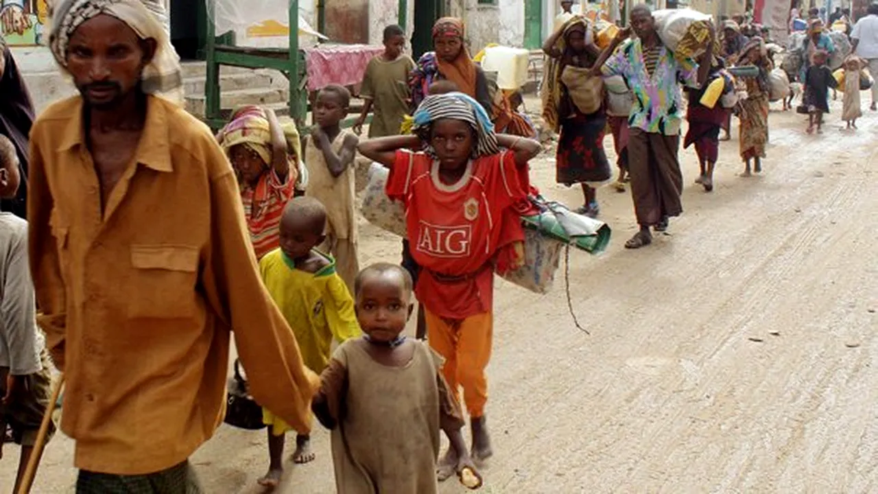 Situaţie critică în Somalia: Peste 40.000 de persoane s-au îndreptat în iulie către Mogadiscio în căutare de apă şi hrană