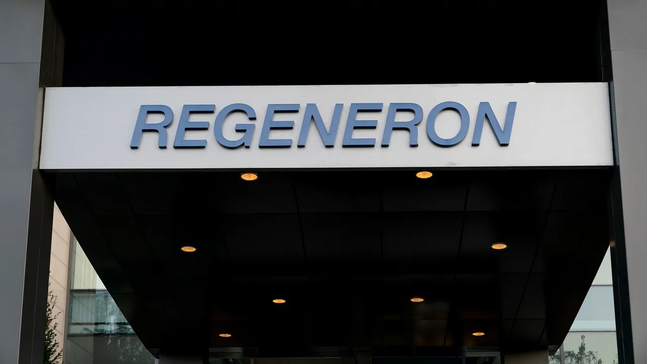 COVID-19. Regeneron a depus o cerere de aprobarea de urgenţă a cocktailului experimental folosit în tratarea lui Trump