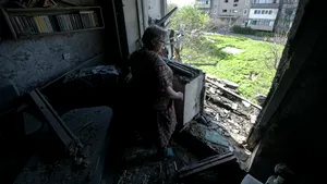 Cel puţin doi morţi în urma unor atacuri ruse asupra unor localităţi din Ucraina