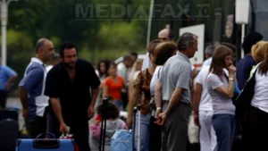 Numărul curselor cu autocare care aduc în ţară români, de Paşte, mult mai mic faţă de alţi ani