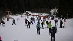 Calendarul vacanțelor de schi din februarie 2026, stabilit. În ce perioadă au elevii zile libere, în funcţie de judeţ