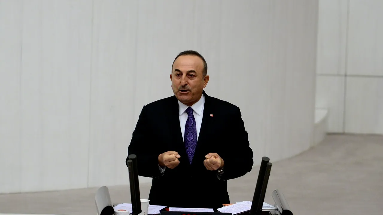 Turcia  a spus că nu va abandona interesele în Mediterana de Est, în ciuda ameninţărilor cu sancţiuni din partea UE: ”Nu ne putem abandona drepturile”