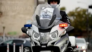 Poliţistul Bogdan Gigină, înmormântat cu onoruri militare: Aproximativ 800 de persoane, prezente la funeralii - FOTO, VIDEO