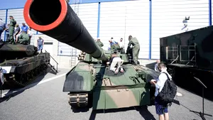 Premierul Poloniei confirmă livrarea de tancuri Ucrainei