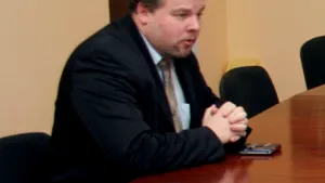 ANFP: Şeful Biroului Achiziţii din Primăria Făgăraş primeşte un 