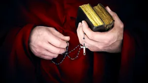 Premieră pentru Biserica Catolică: Noi reguli privind raportarea abuzurilor sexuale, impuse de Papa Francisc